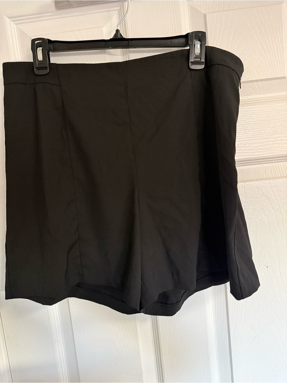 New York & Company Black High-Rise Dress Shorts
